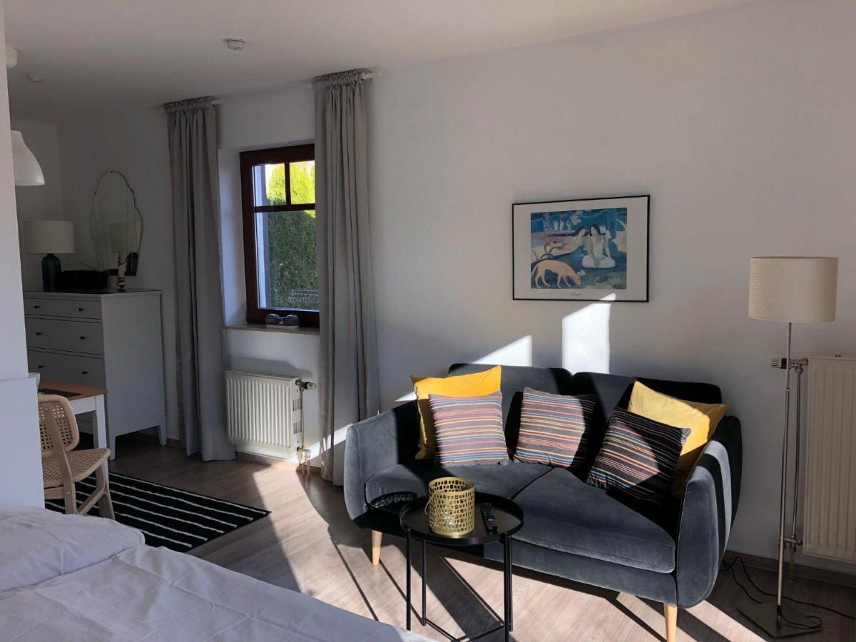 Ferienwohnung-Klaus-Stoertebeker-Mit-Sonnenterrasse-Garten-Zwischen-Strand-Wald-Und-Wiese Gustow  Exterior photo